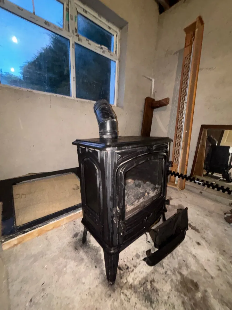 Vintage EFEL Harmony Cast-Iron Oil Stove - Image 2