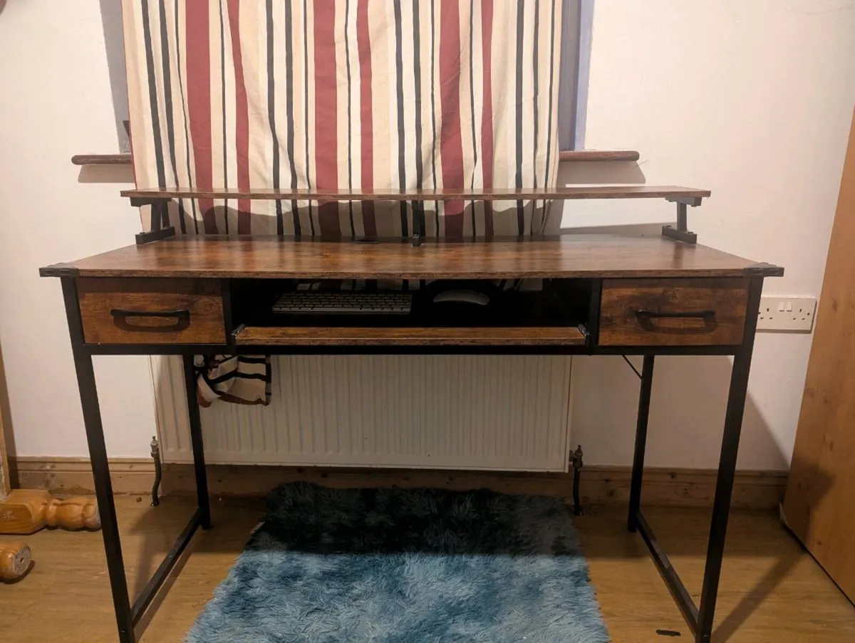 Home office table - Image 3