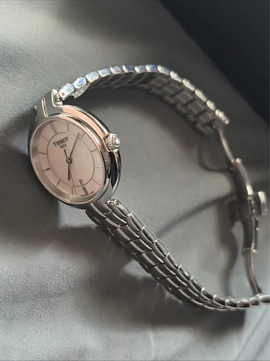 Woman’s Tissot watch - Image 3