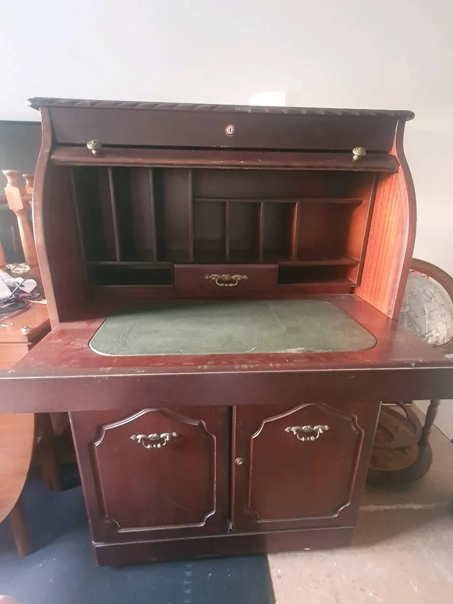 Writing desk - Image 1