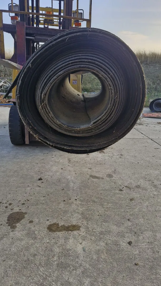 Conveyor belt - Image 1