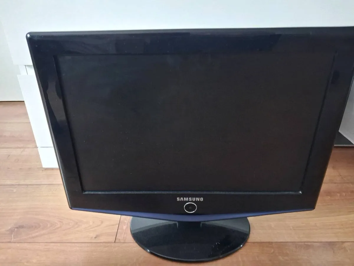 Samsung tv - Image 2