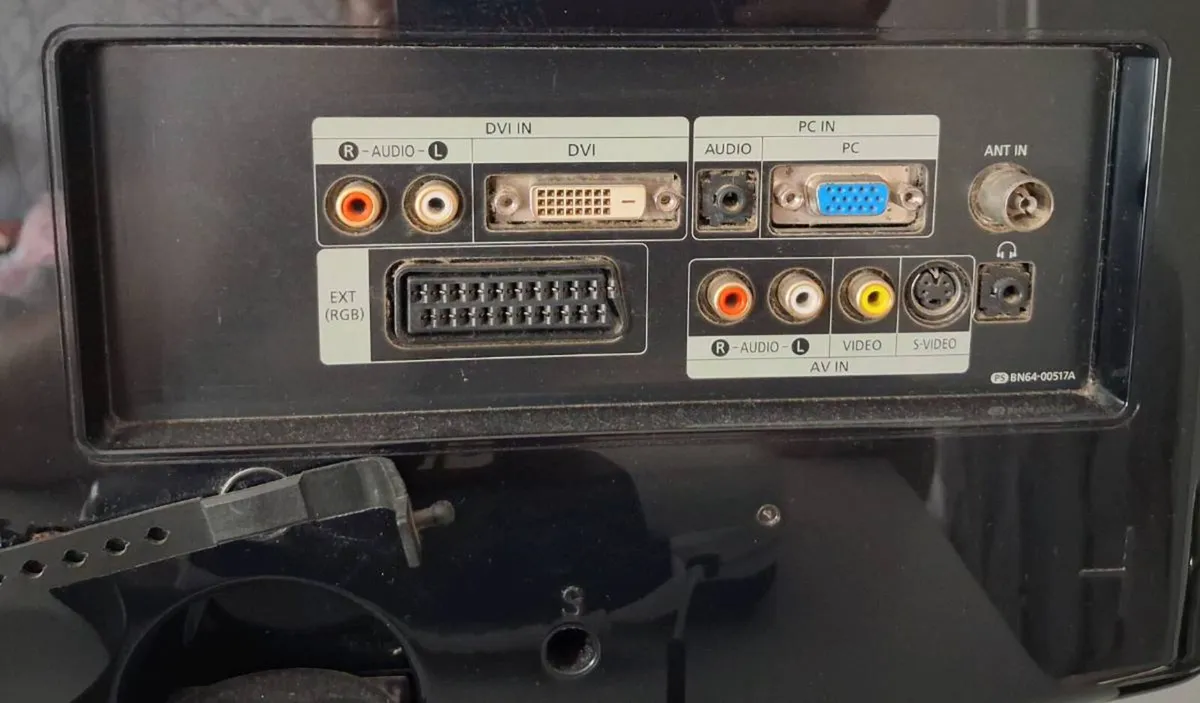 Samsung tv - Image 3
