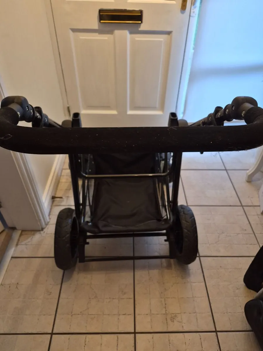 Pet Stroller - Image 3