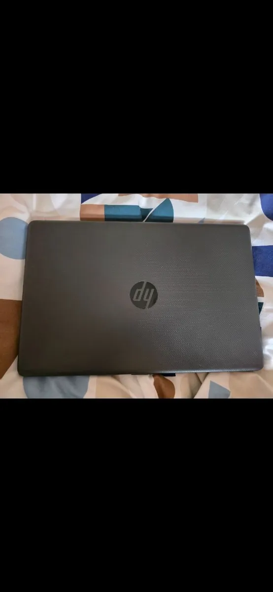 Laptop - Image 2
