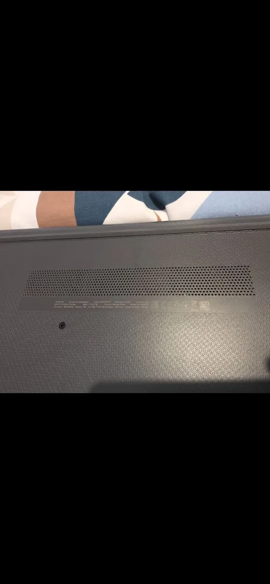 Laptop - Image 3