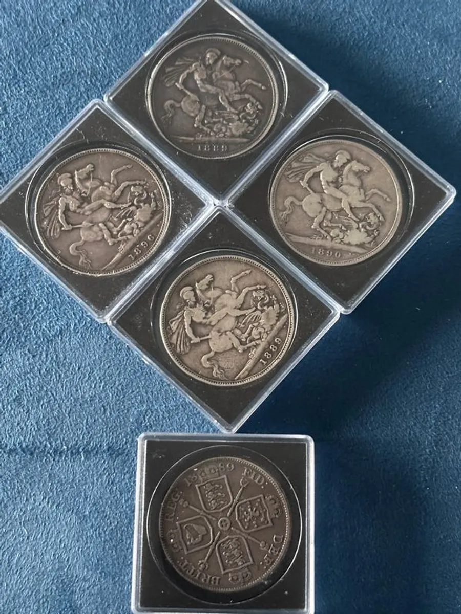 Double Florin and 4 x Queen Victoria Silver Crowns - Image 2