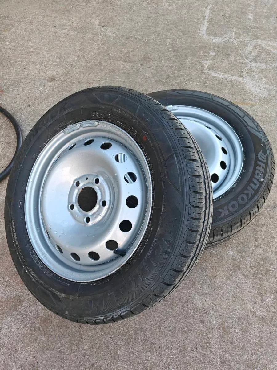 New Hankook tyres on vivaro rims - Image 1
