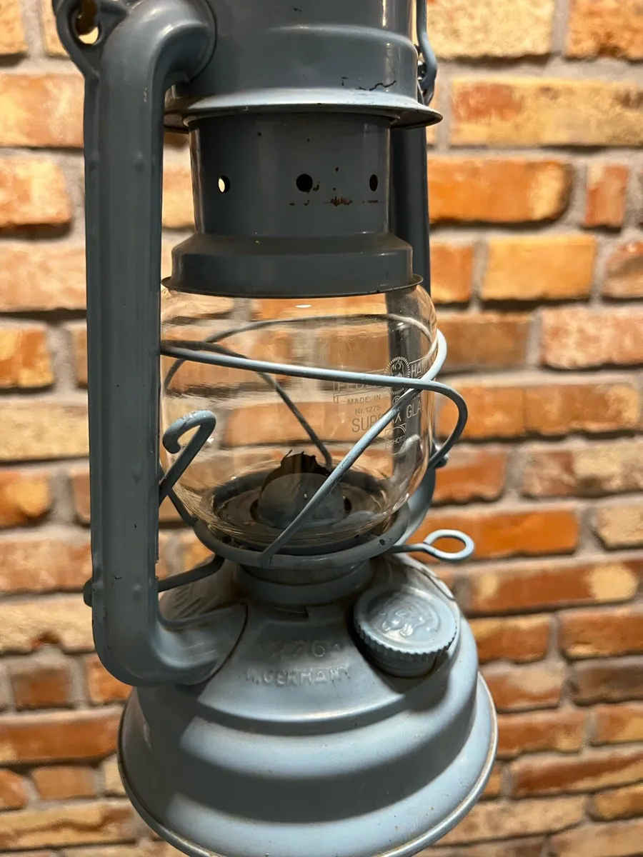 Vintage oil lamp - Image 4
