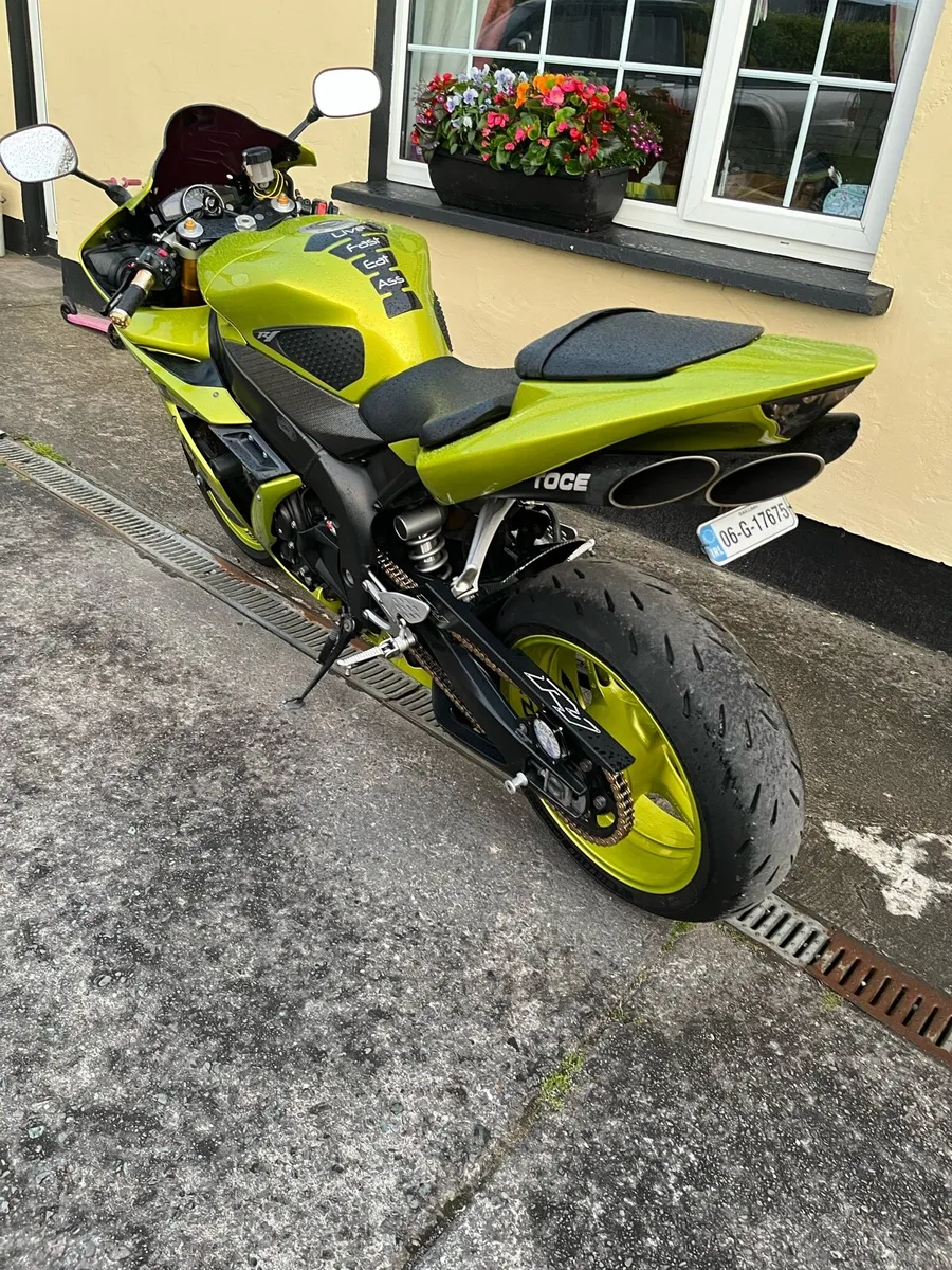 Yamaha r1 - Image 4