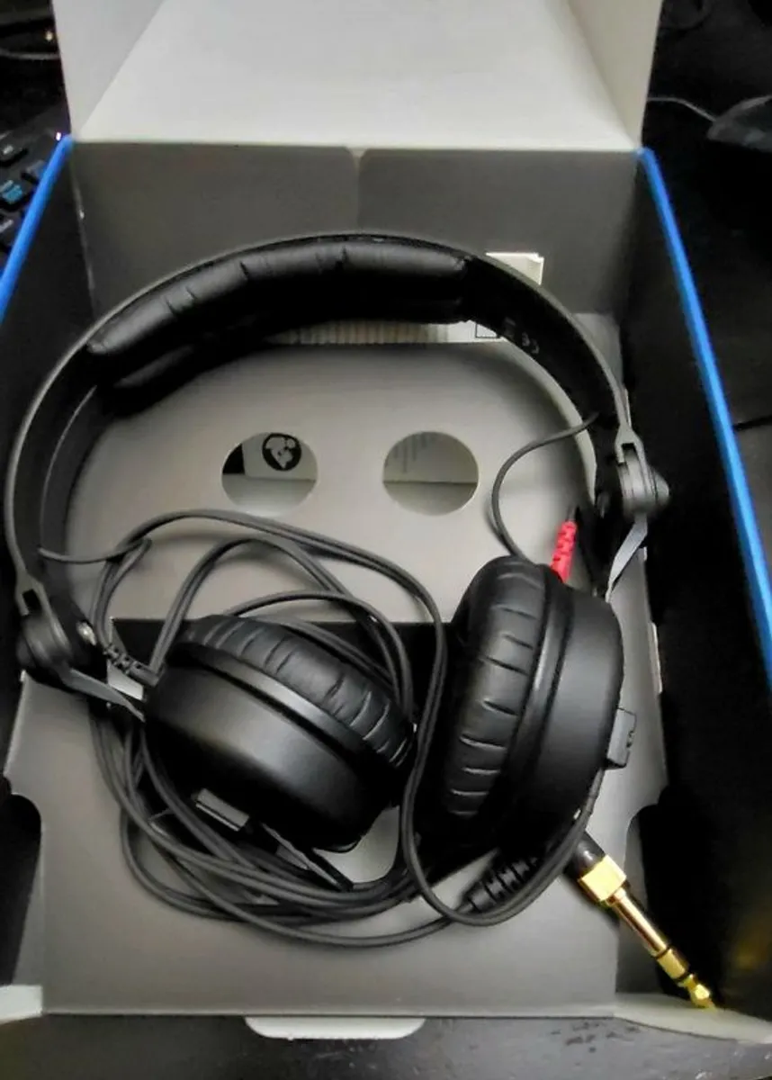 Sennheiser Professional HD 25 On-Ear DJ Headphones - Image 2