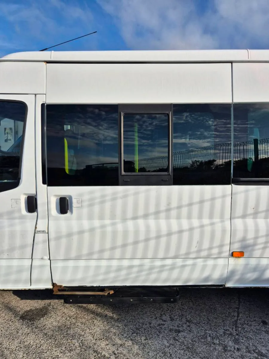 2013 Ford Transit 2.2 Rwd Minibus 17 Seater - Image 4