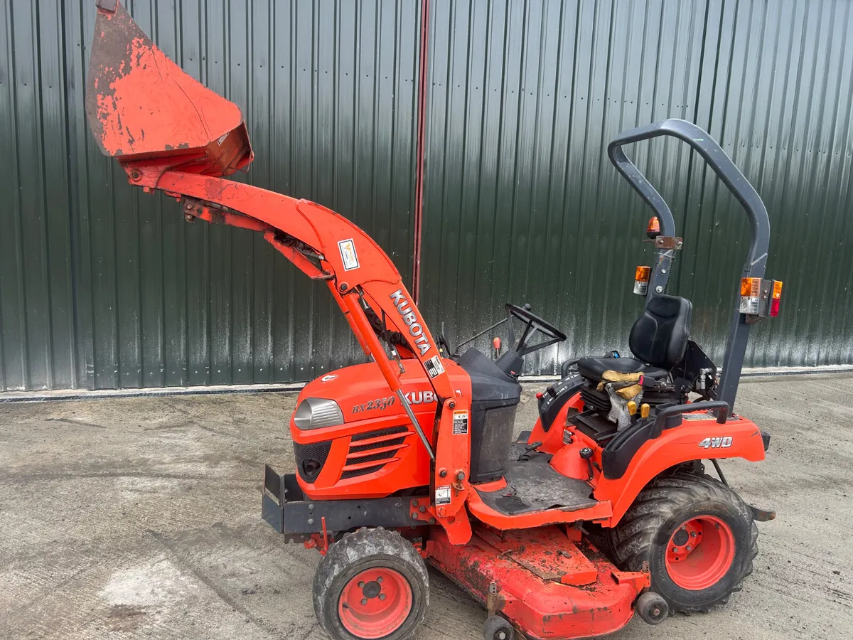 Kubota BX2350 Compact Tractor with Loader - Image 2