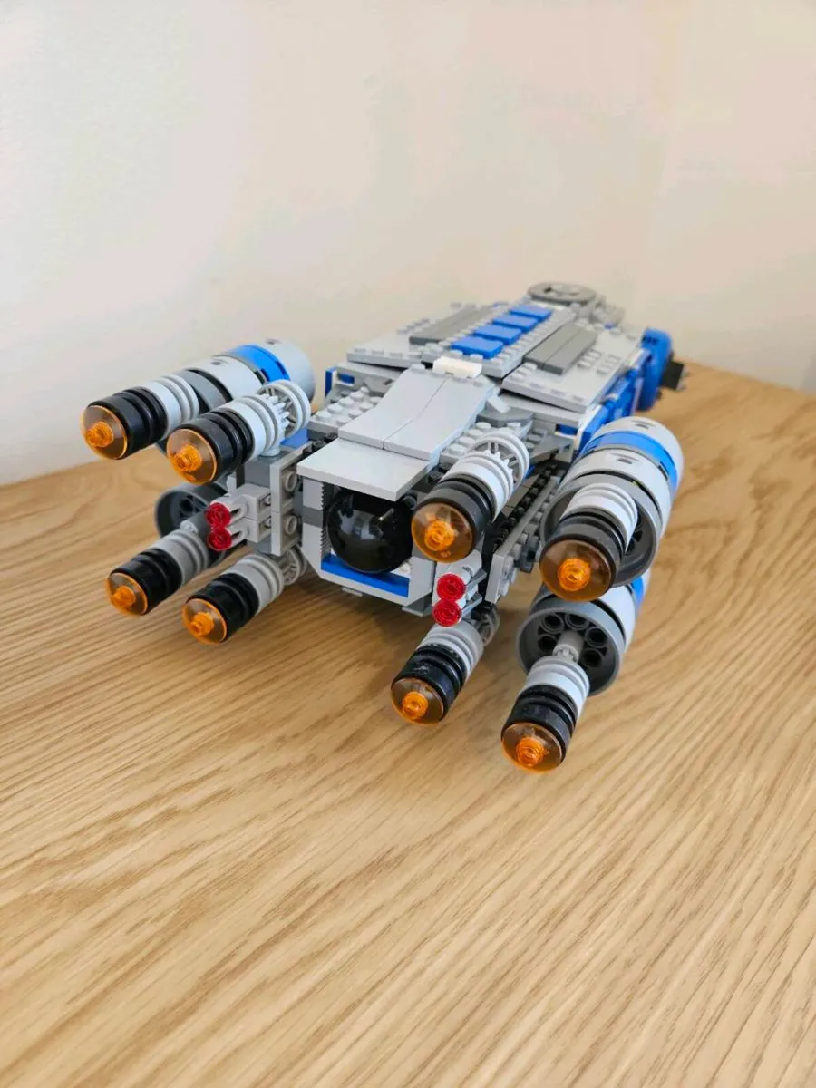 LEGO Star Wars Resistance I-T Transport 75293 - Image 4