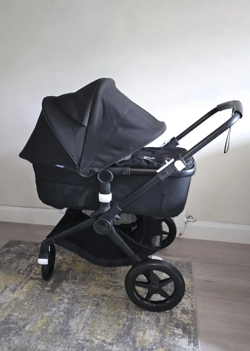 Immaculate Bugaboo Fox 3 - Image 1