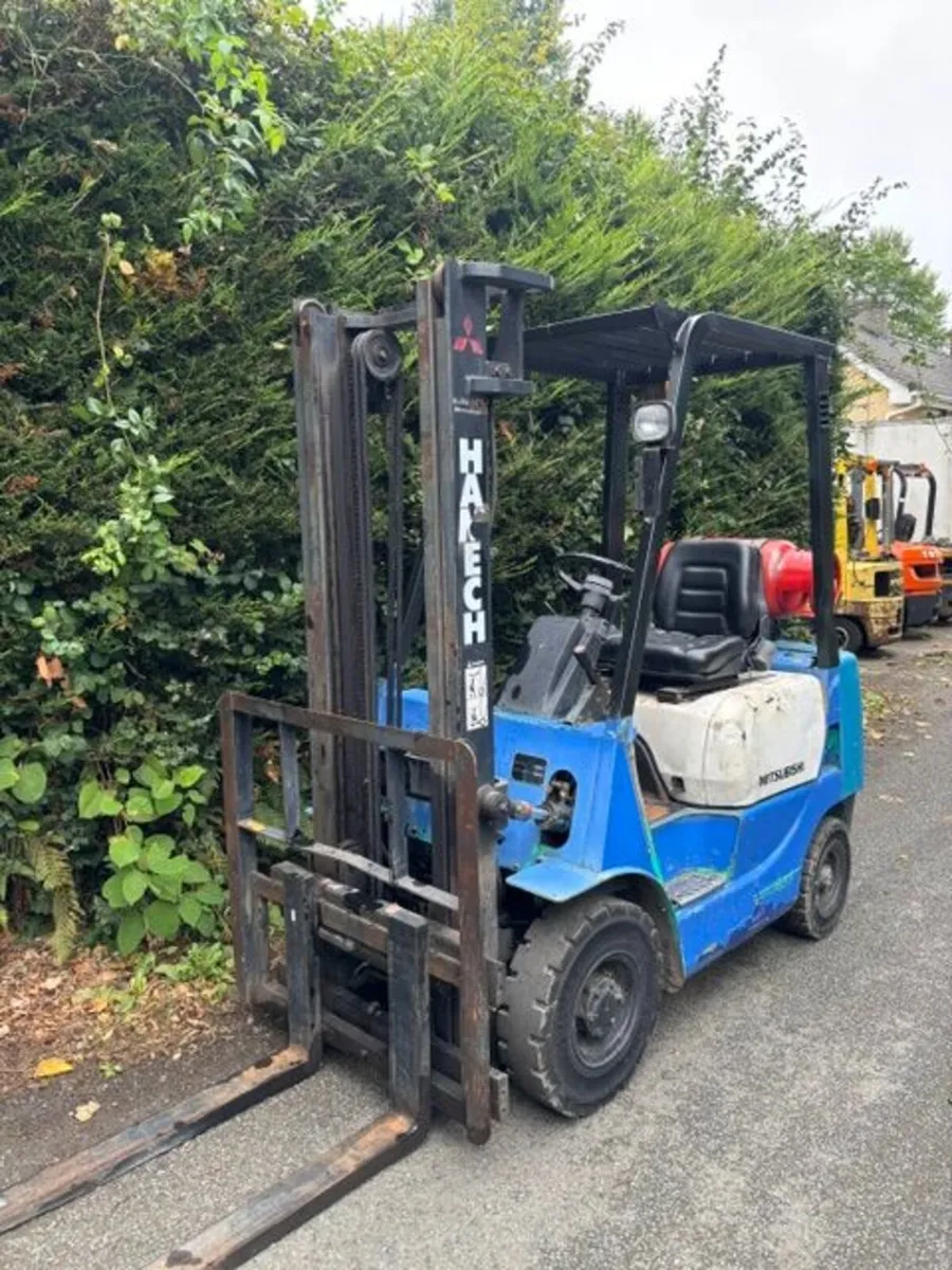 Gas Forklifts - Image 3