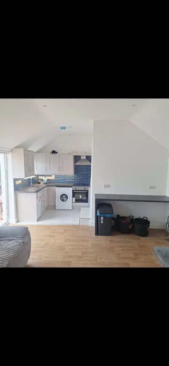 Cottage + studio - Image 4