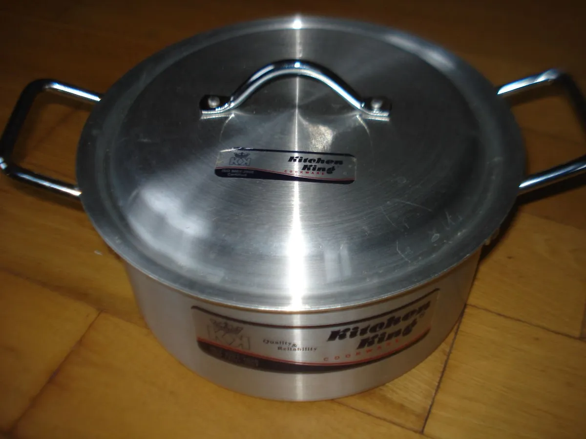2 KITCHEN KING HEAVY DUTY ALUMINIUM PREMIUM POTS. - Image 3