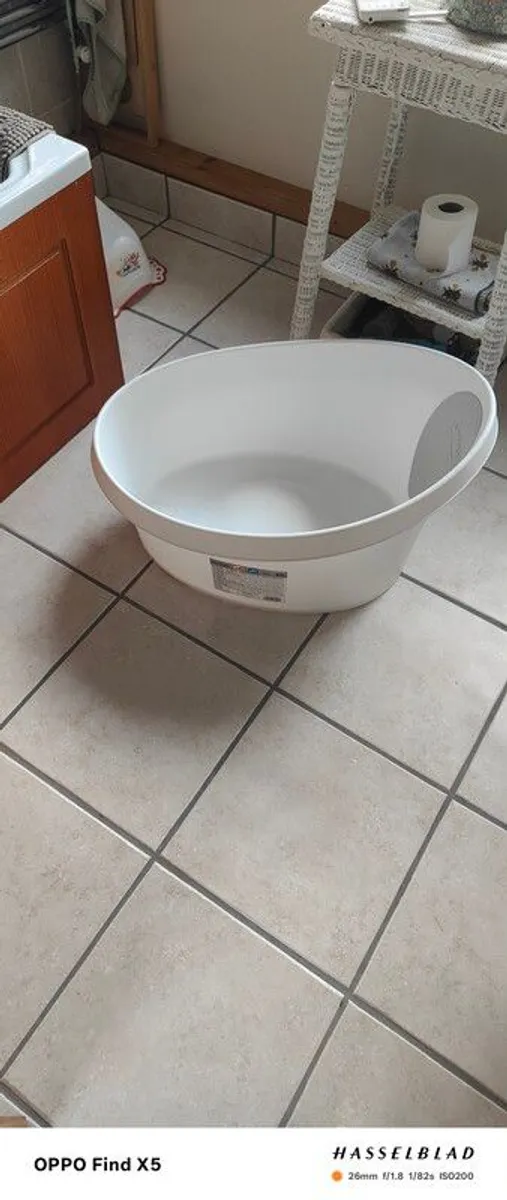 Shnuggle Baby Bath - Image 2