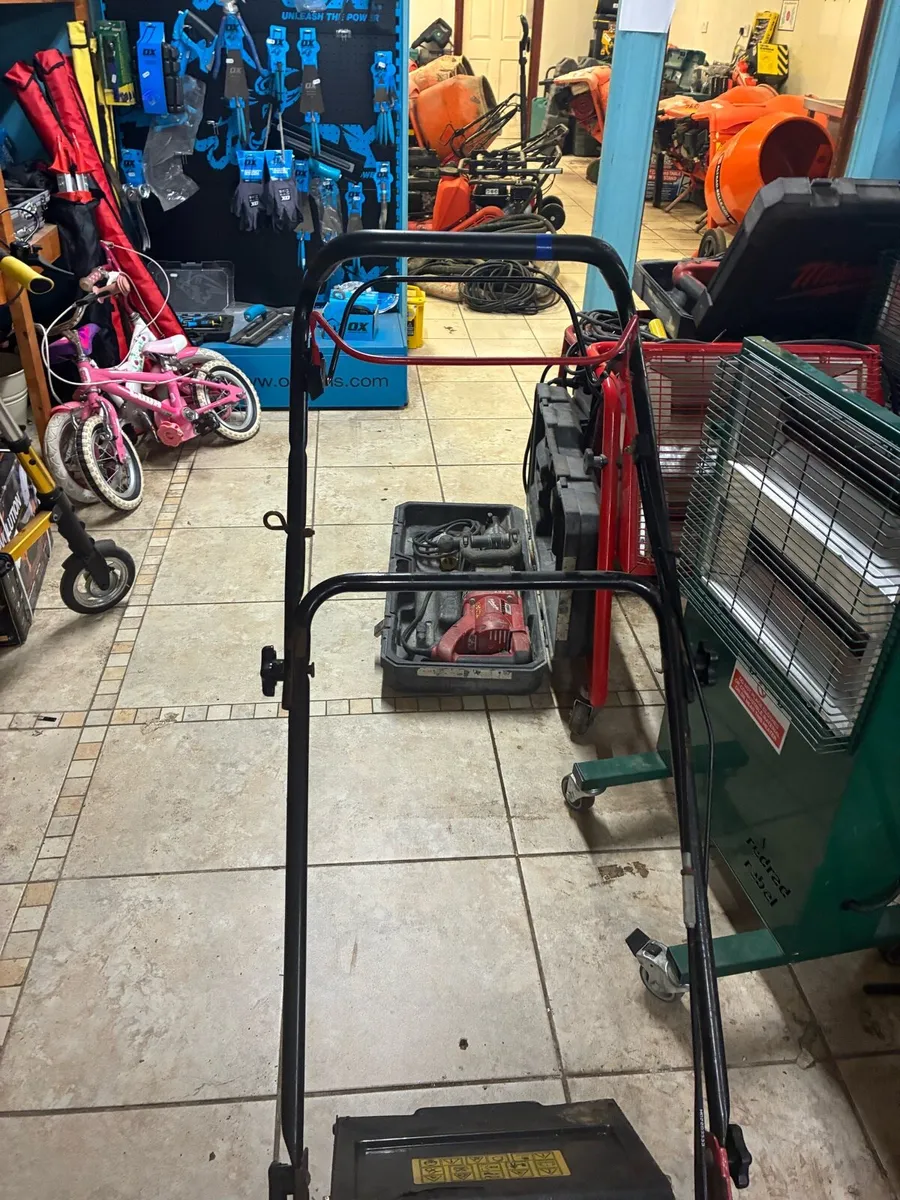 Lawnmower - Image 3