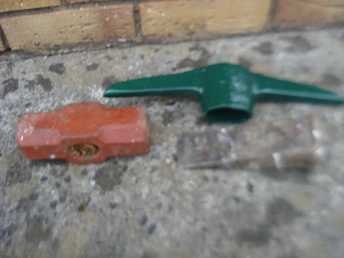 OLD METAL IRON WORK HEAD & WEDGE, - Image 2