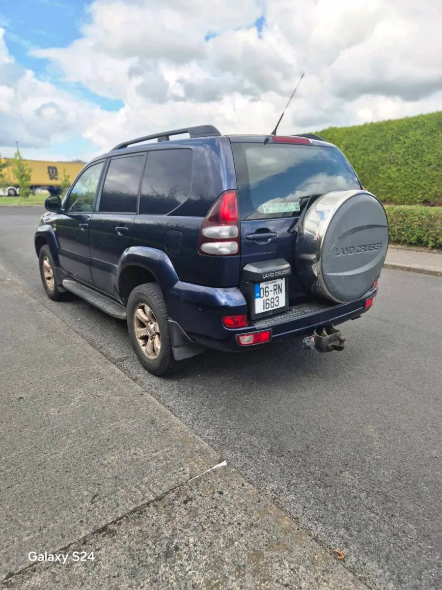 Toyota Landcruiser LWB 2006 - Image 3