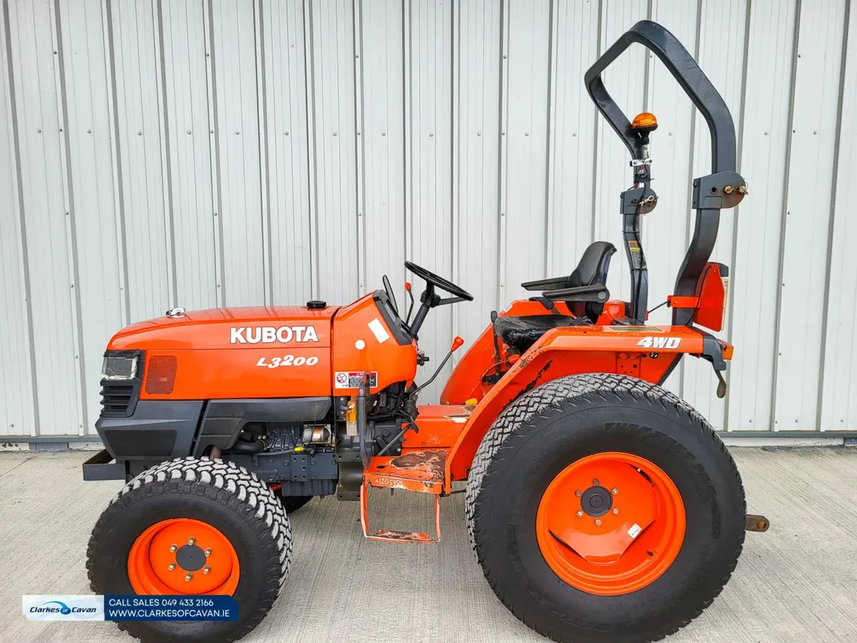 2008 Kubota L3200 Tractor - Image 2
