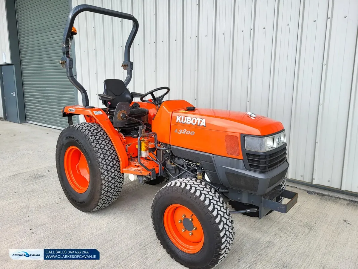 2008 Kubota L3200 Tractor - Image 1
