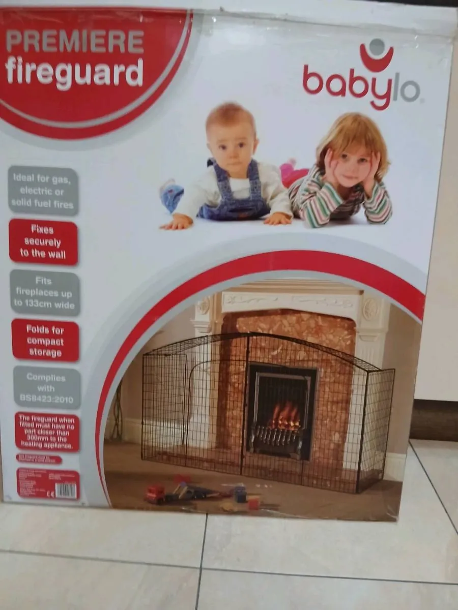 BABYLO FIRE GUARD NEW BOXED - Image 1