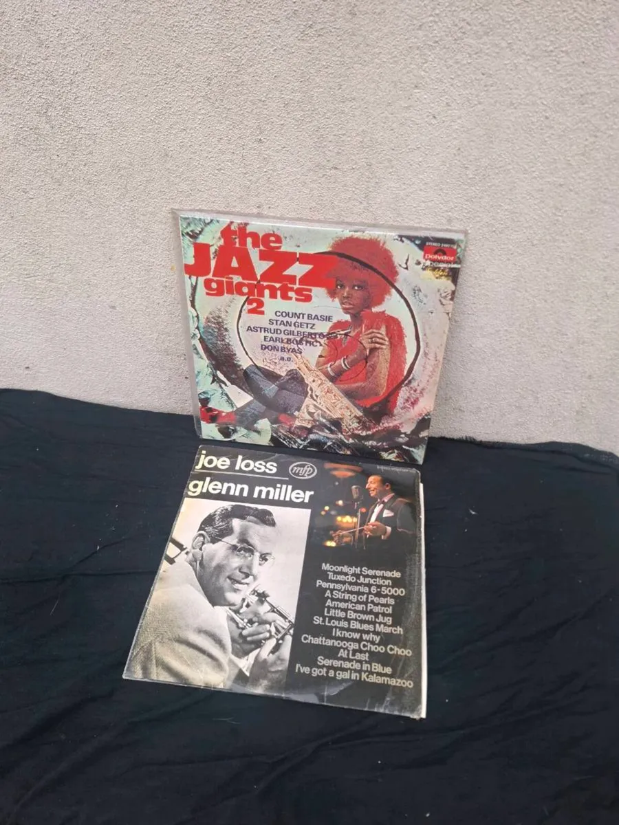 Lot of 2 vinyl lp - Image 1