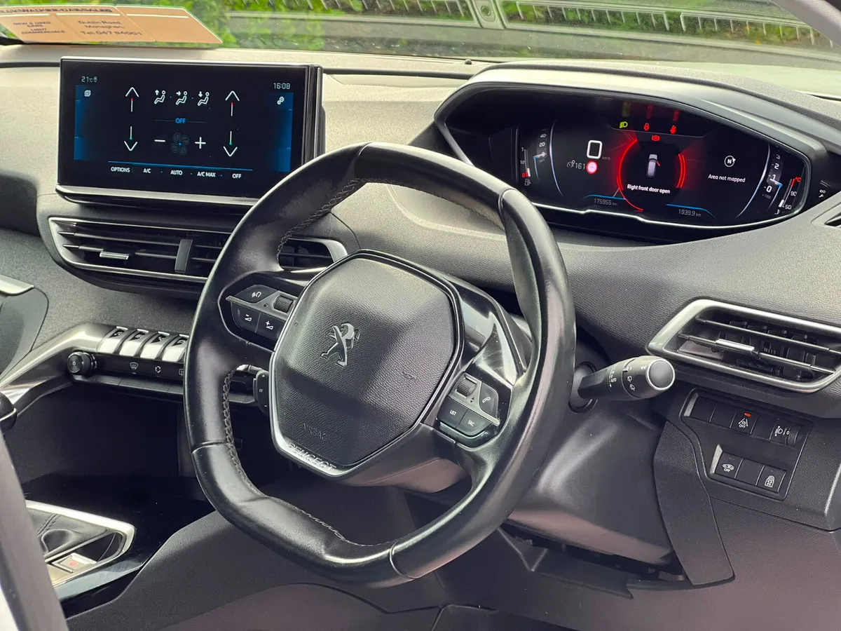 Peugeot 3008 2022 - Image 4