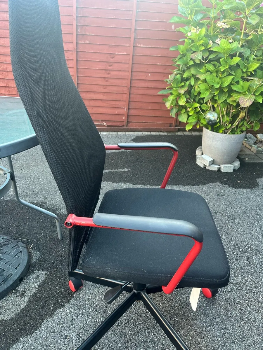 IKEA Gaming Chair (HUVUDSPELARE) - Image 3