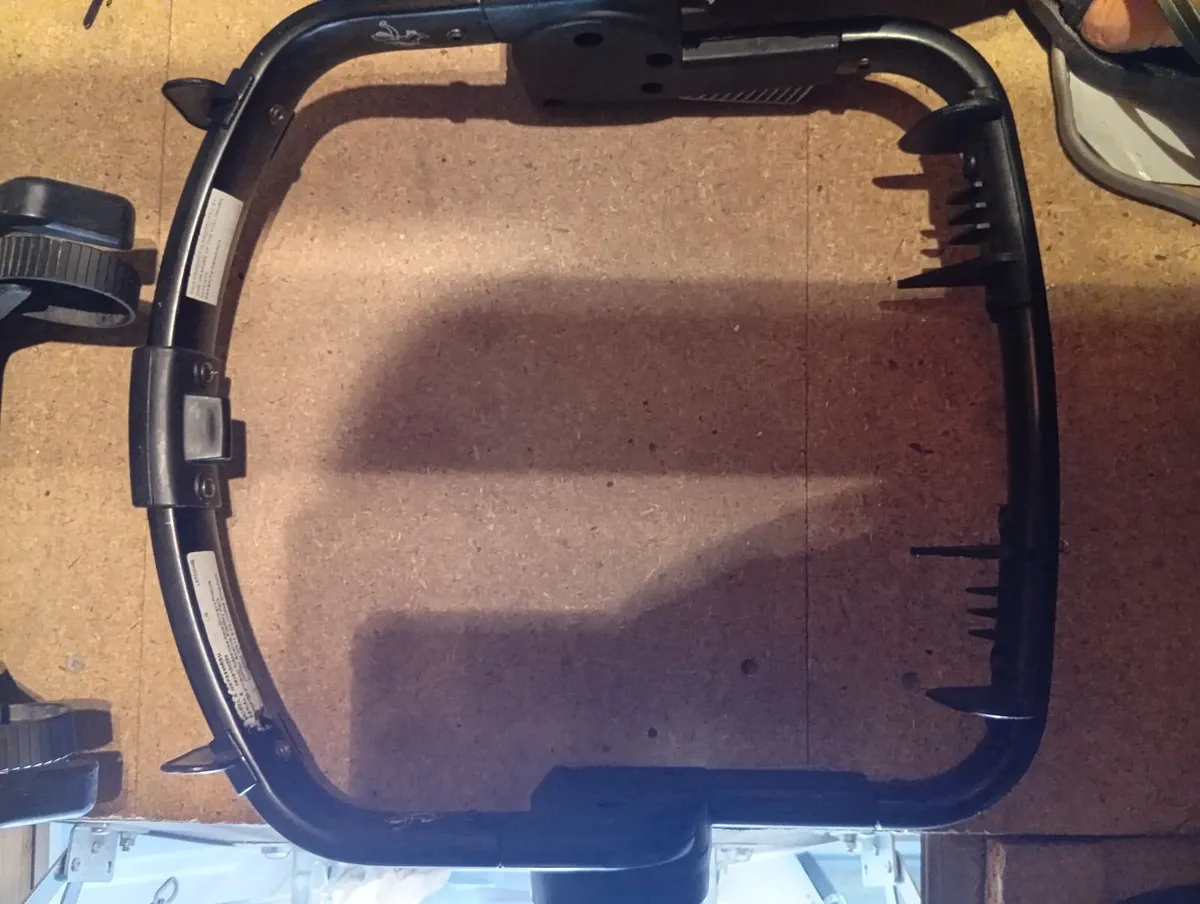 Graco car seat adapter for buggy - Image 3