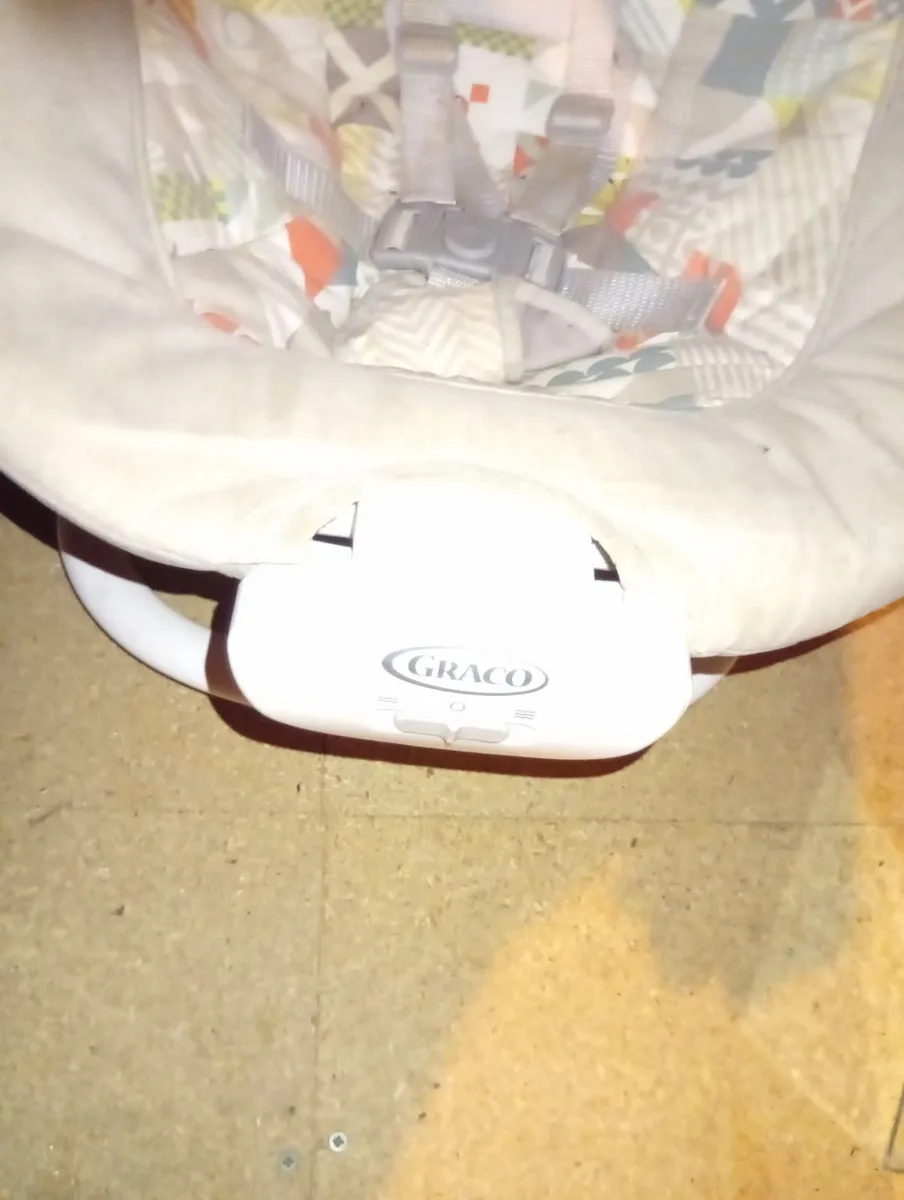 Graco bouncer - Image 3