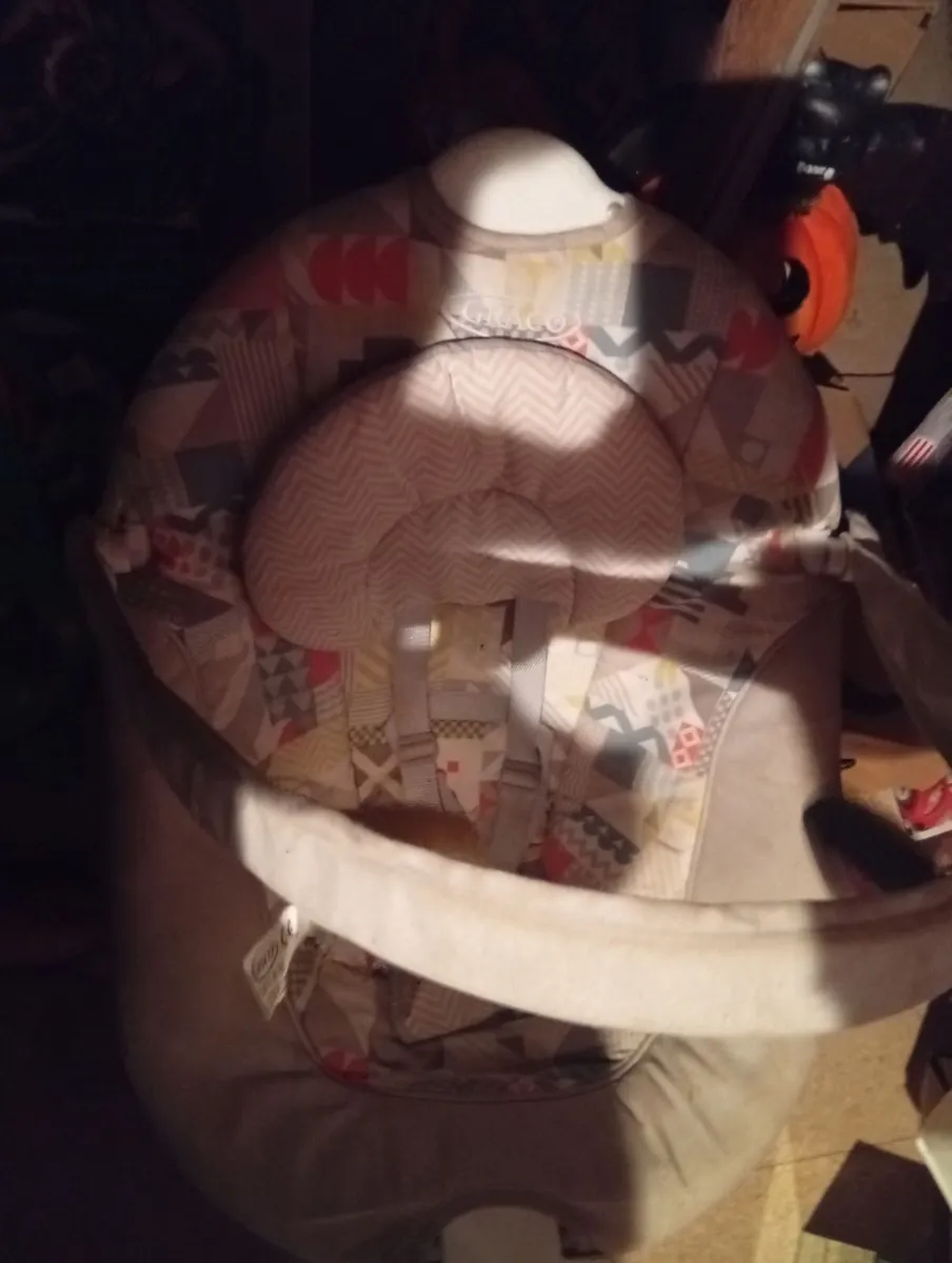 Graco bouncer - Image 2