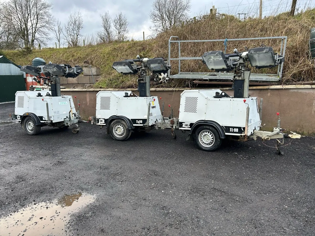 2 x Lighting towers 2016 Models Smc TL90 - Image 1