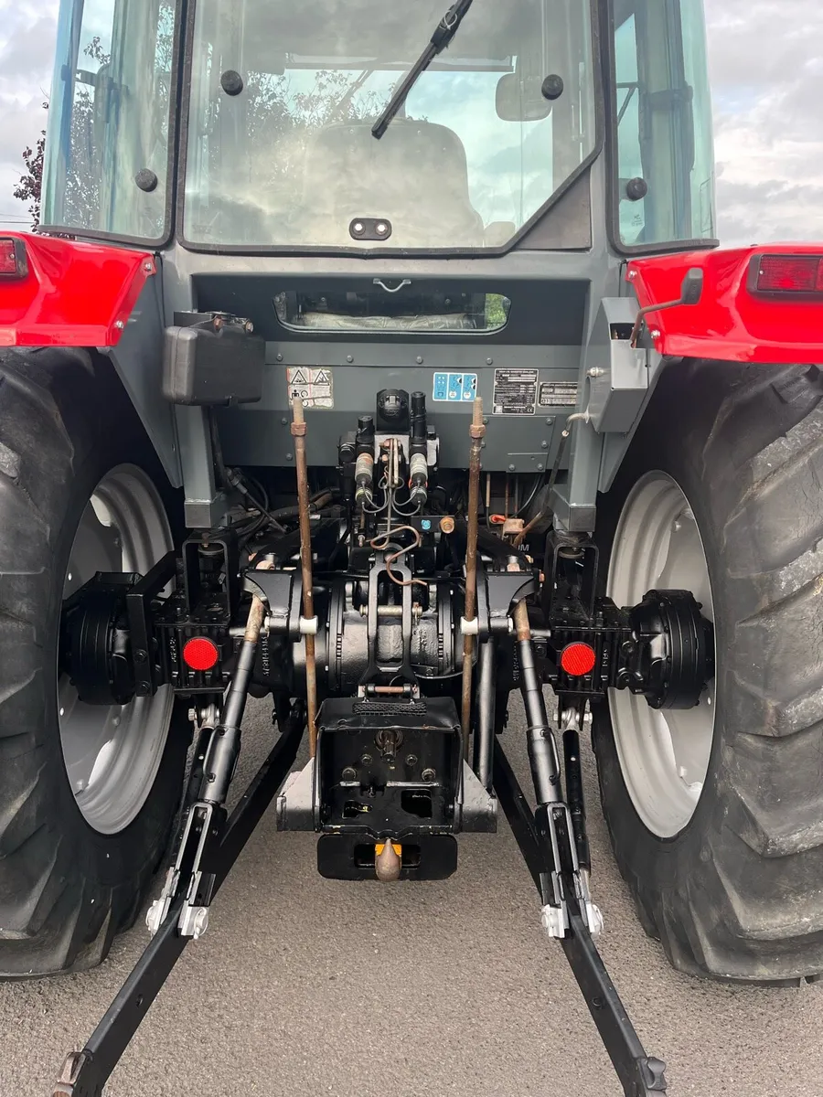 2001 Massey 4245 - Image 4