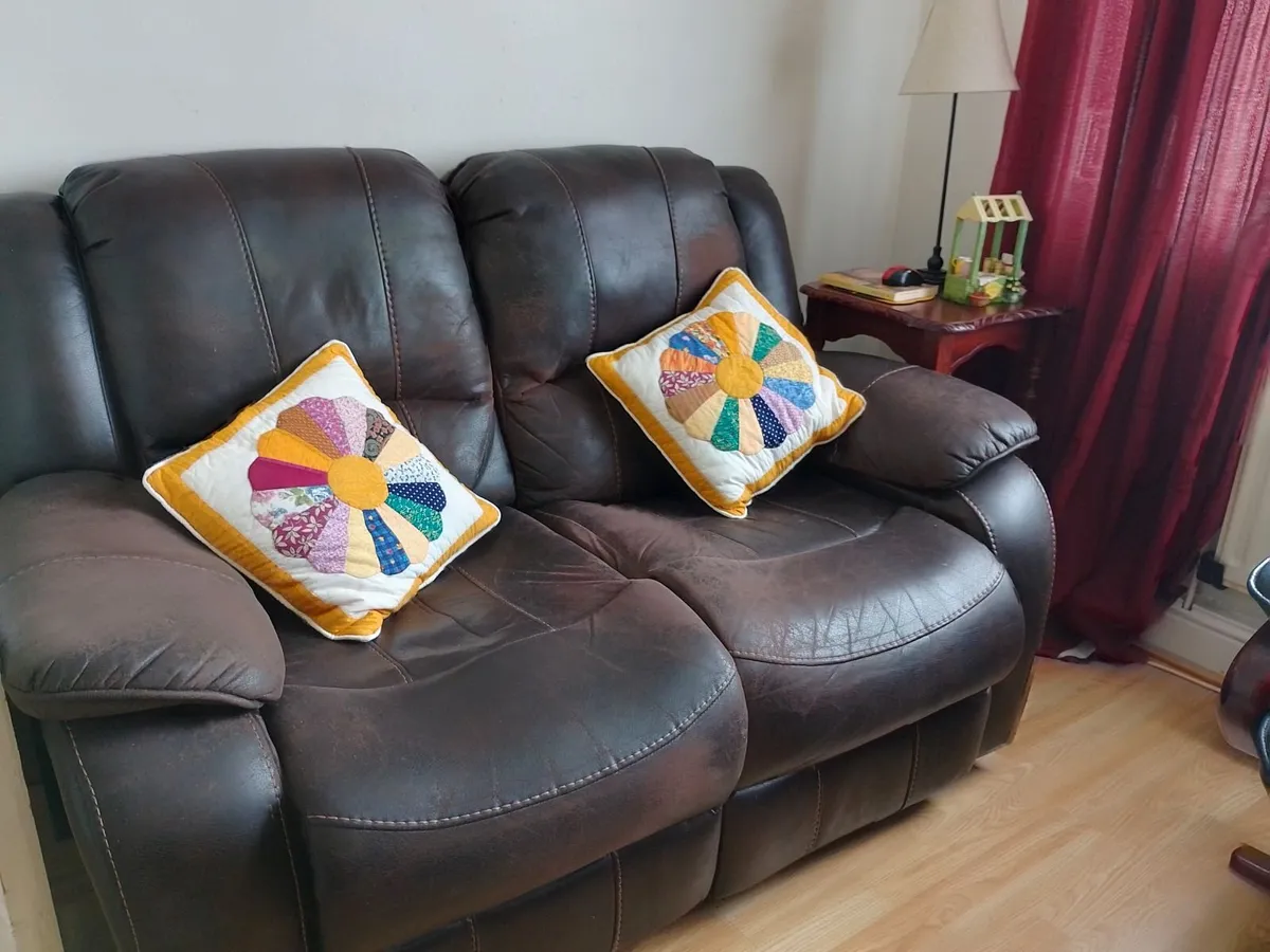 Free two seater and single recliners - Image 1