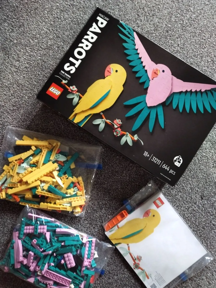 LEGO 31211 The Fauna Collection Macaw Parrots €40 - Image 4