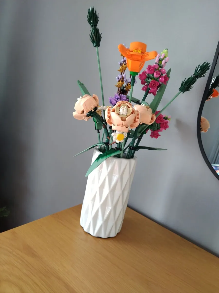 LEGO Botanicals Flower Sets €30 - Image 2