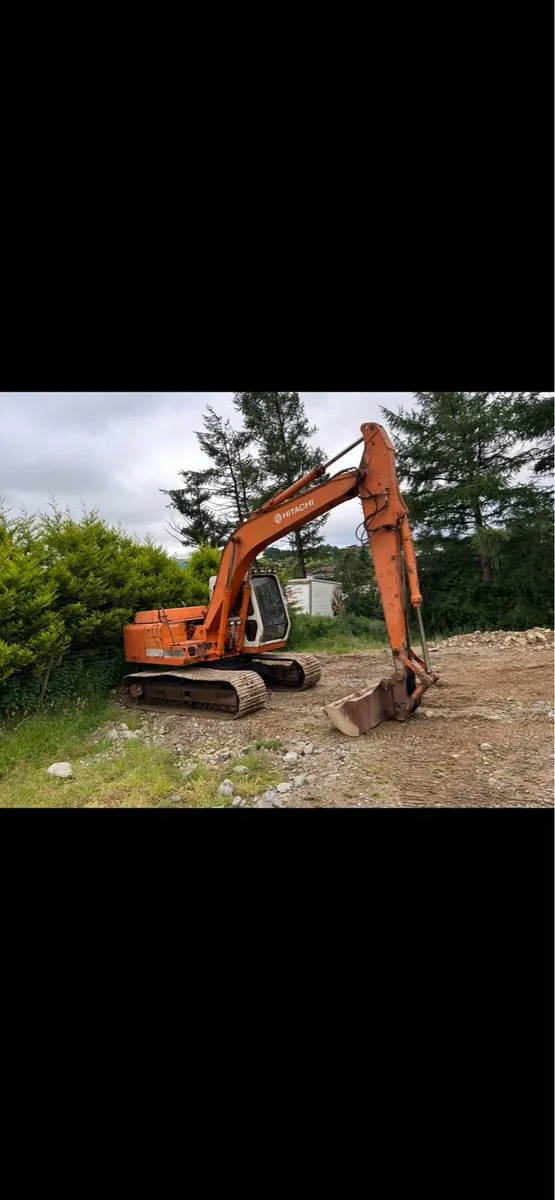 Hitachi fh130-3 Digger 13 ton digger - Image 4