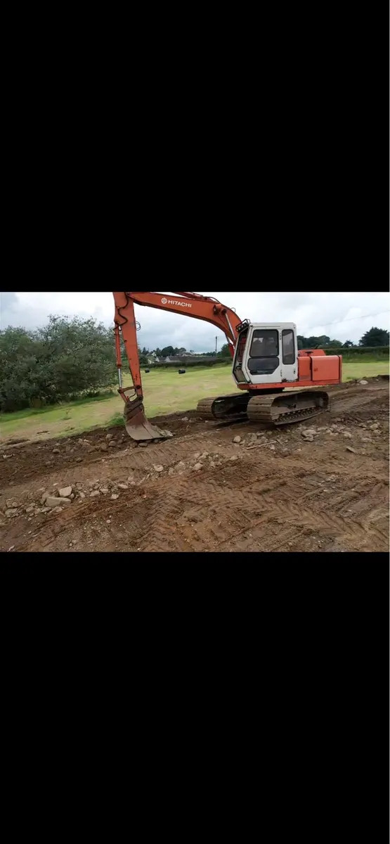 Hitachi fh130-3 Digger 13 ton digger - Image 3