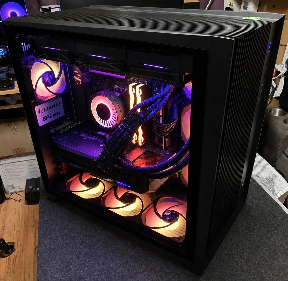 LianLi Air Ryzen 7 9800X3D Rx 9070 XT Gaming PC - Image 1