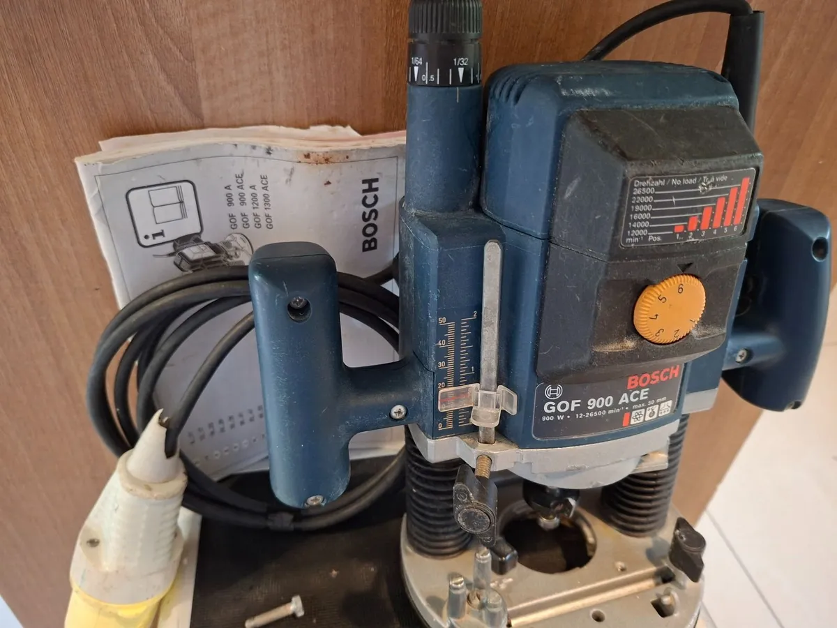 Bosch 900 ACE 6mm Router 110v - Image 3