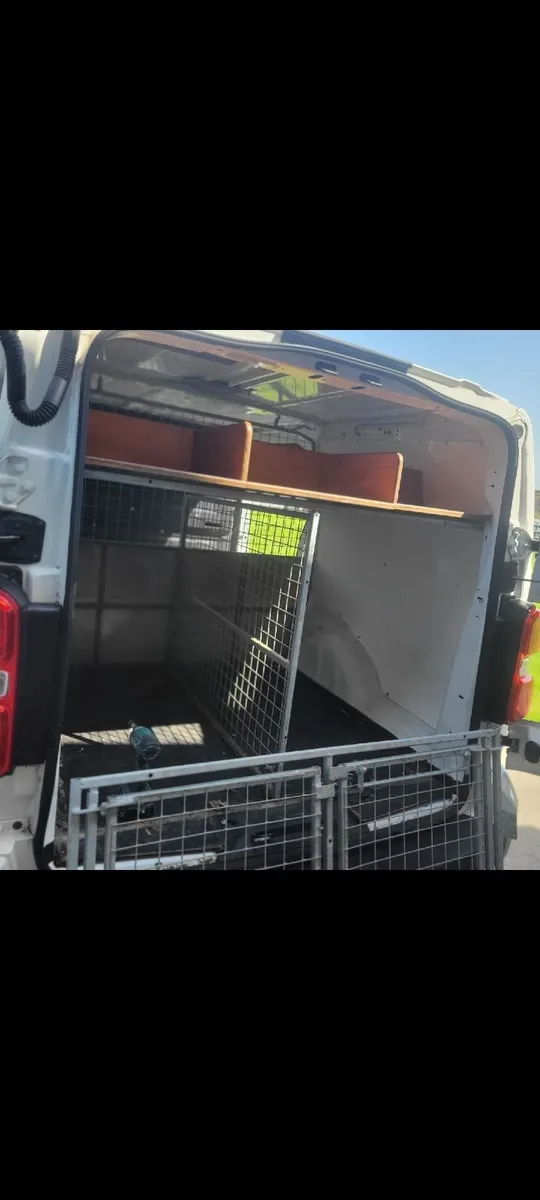Dog transport Cage - Image 2