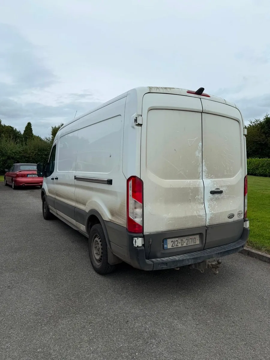 Van - Image 4