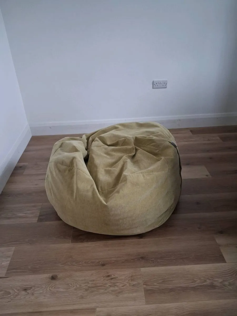 Big Bean Bag - Image 1