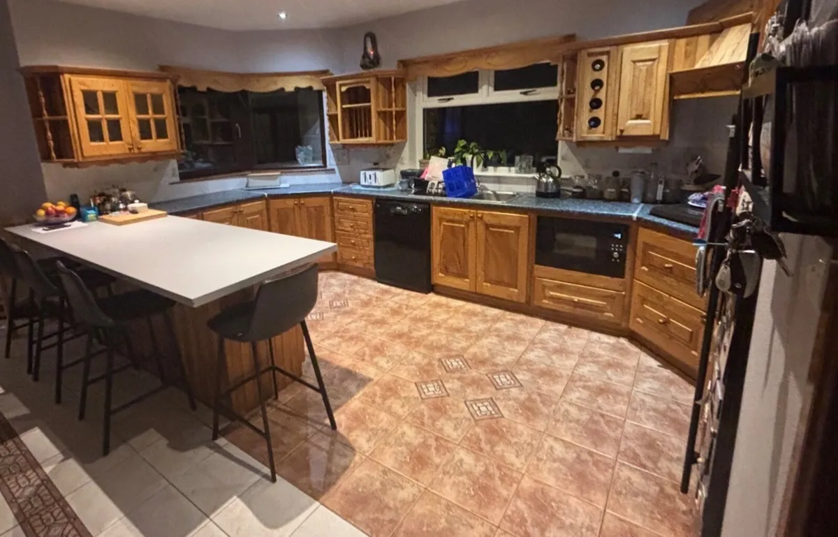 Solid Elm  kitchen - Image 1