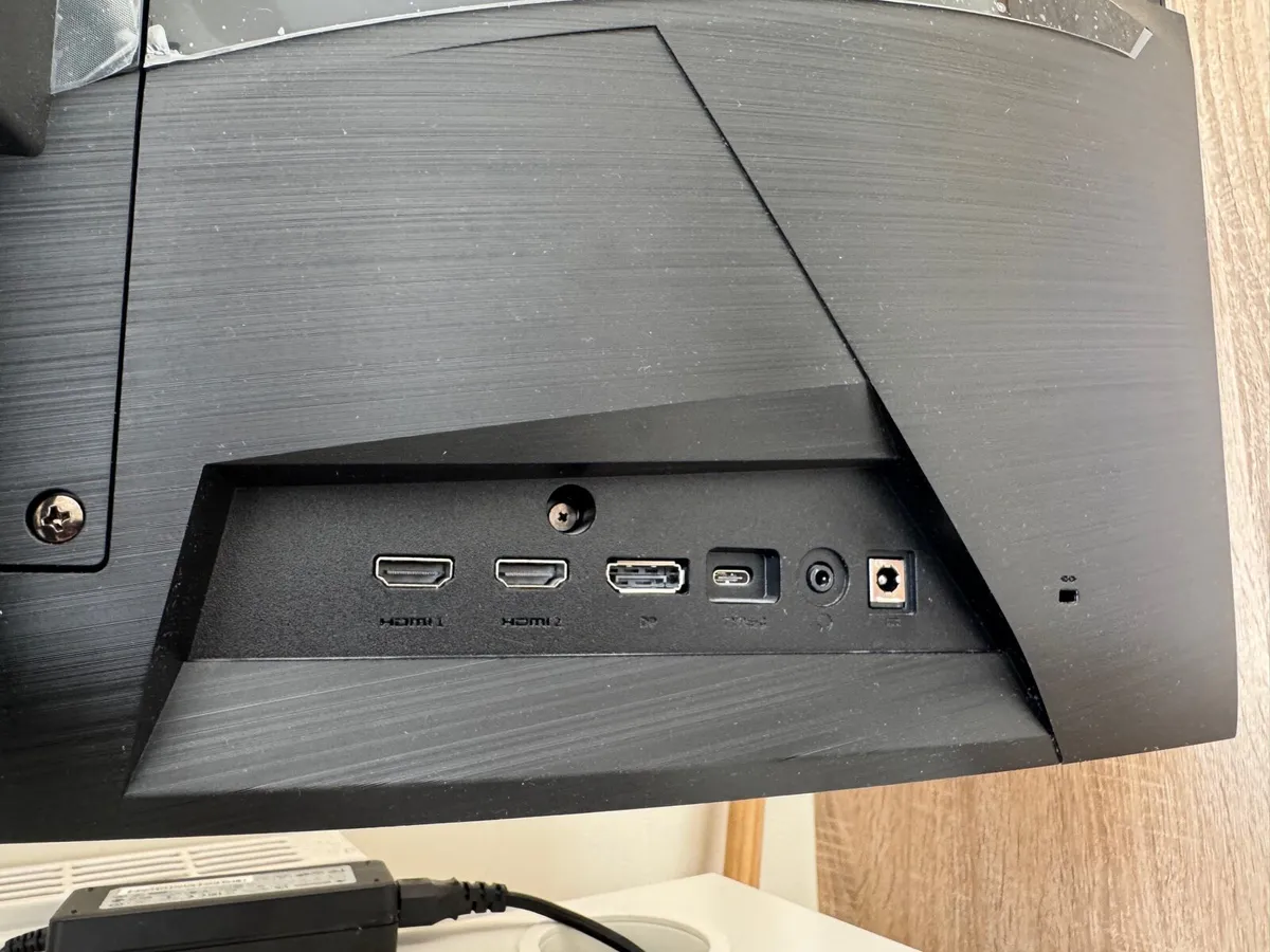 MSI G321CU 32 Curved 4k Gaming Monitor - Image 4