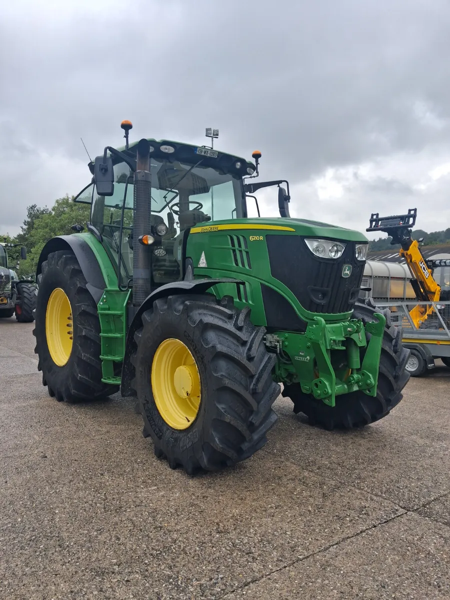 John Deere 6210R - Image 1